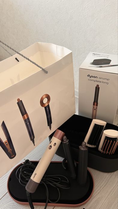 Dyson Airwrap - состояние новый