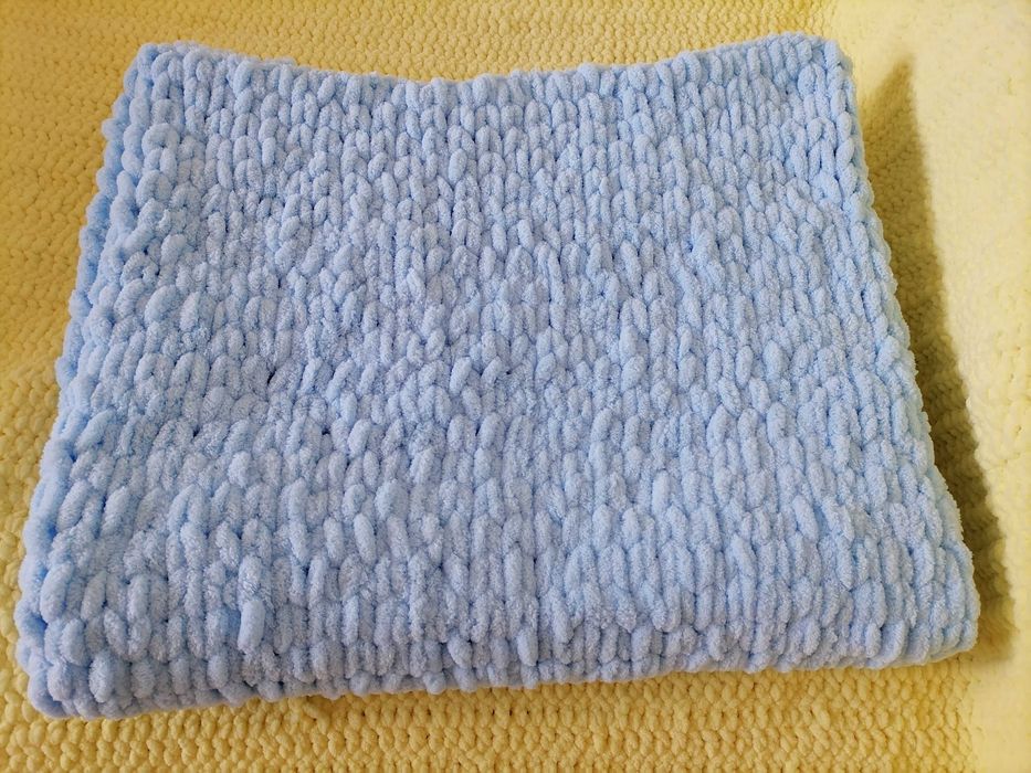 Плетено пухено меко одеалце на една кука размер 110/85