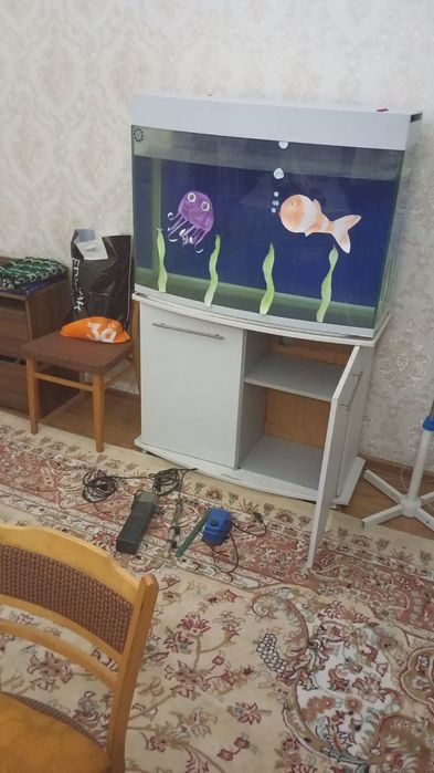 Продается Аквариум 200 литр