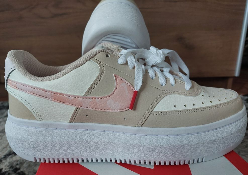 NIKE Обувки W court vision alta ltr