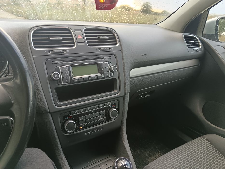 VOLKSWAGEN Golf 2011 — imagine 5