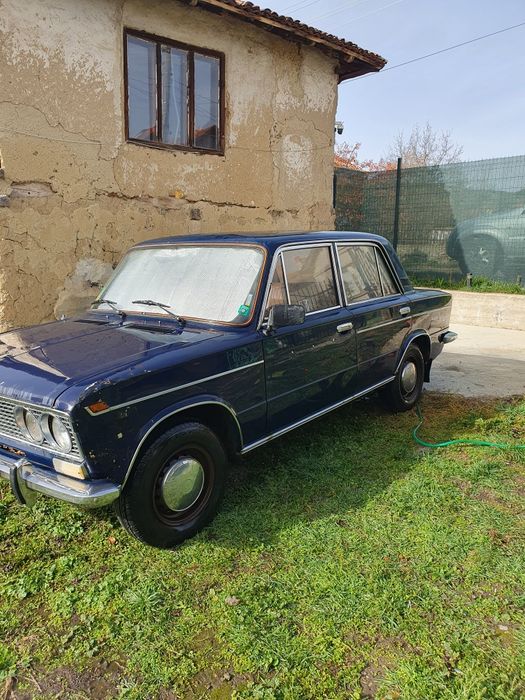 Продавам Лада 2103-1500