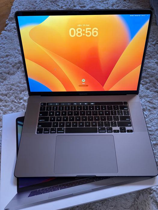 MacBook Pro 16-inch 2019