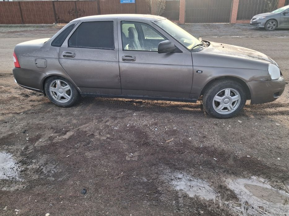 Продам приору 2016