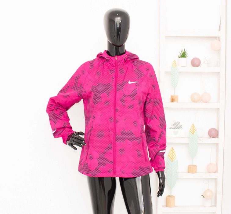 Nike оригинално дамско яке цикламено флорално тип ветровка М