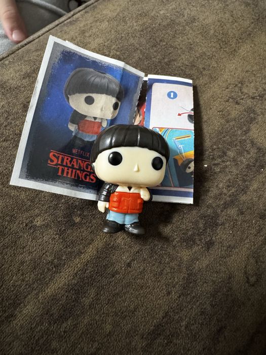 Фигурки Kinder Joy Stranger Things