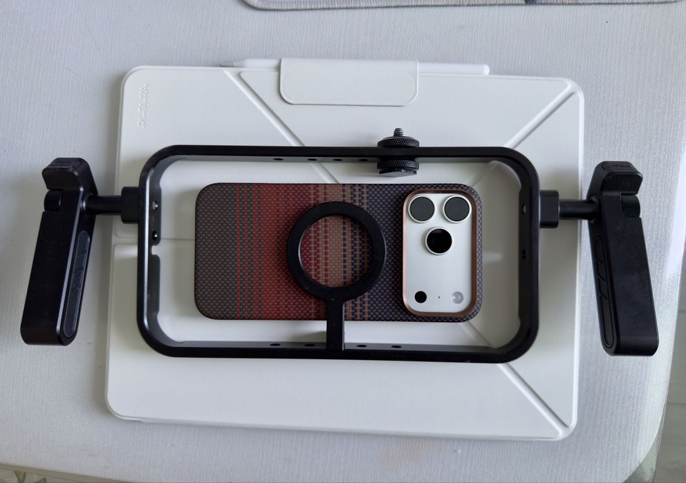 Клетка для смартфона Ulanzi C001 (MagSafe)