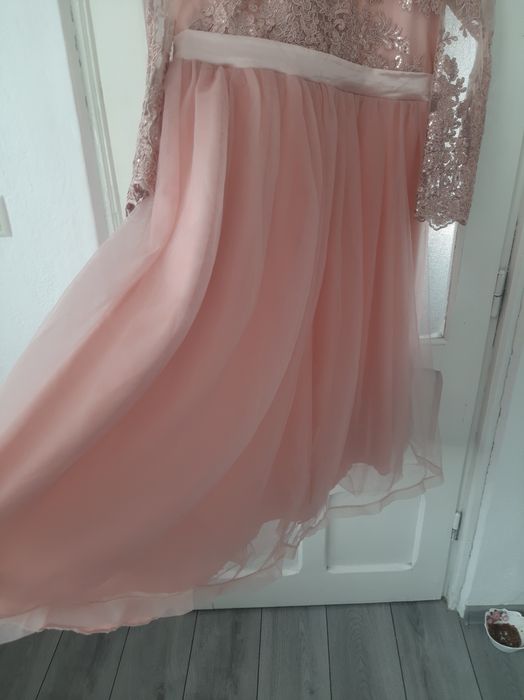 Rochie roz dantela cu paiete pt banchet