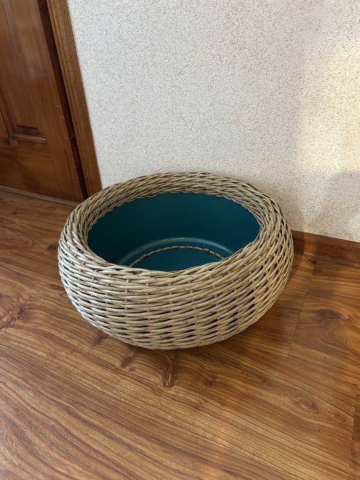 Кашпо из ротанга