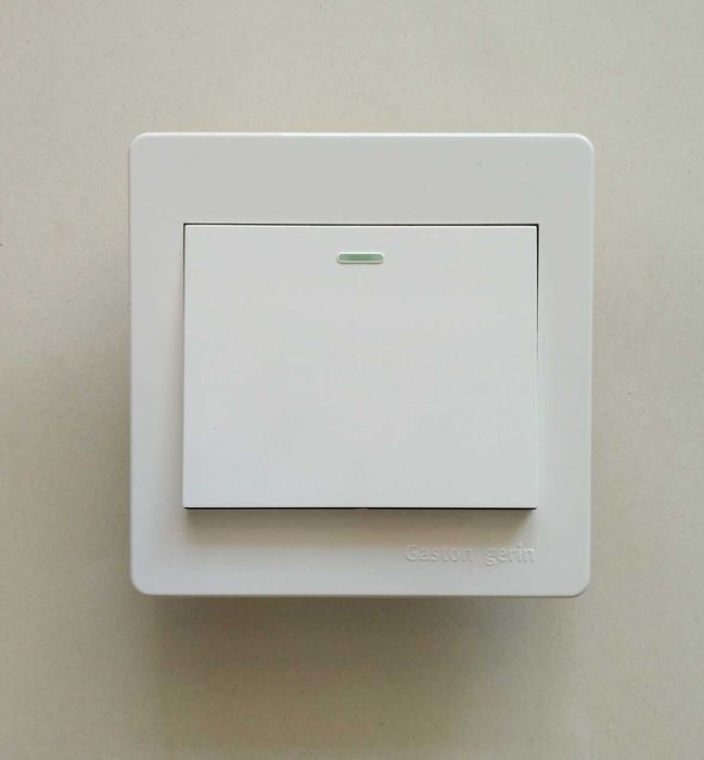 Выключатели, розетка