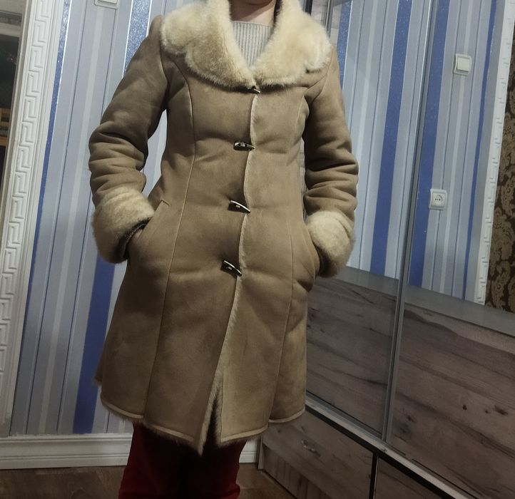 Продам куртки ,каждая 75 000 тыс