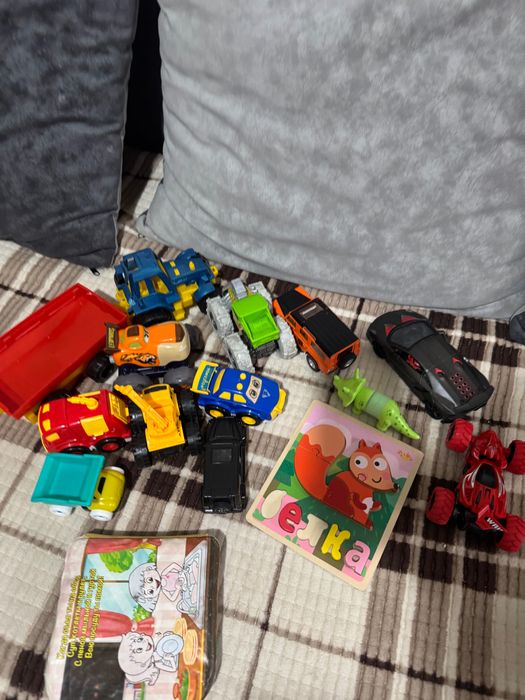 Набор детских игрушек в хорошем состоянии