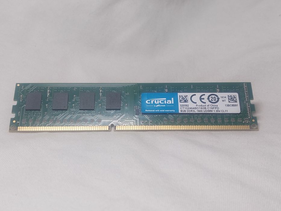 СРОЧНО  Ddr3 8gb  1600* 1,30v