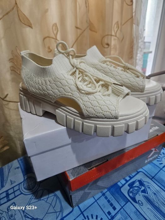 Обувь туфли разные