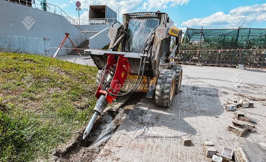 Гидромолот Impulse 100 Classic на мини-погрузчик JCB SSL 175