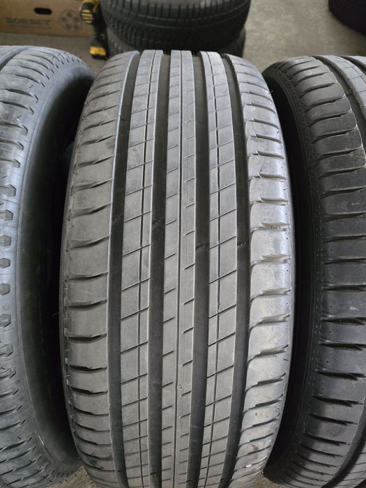 4 Броя 235/60/18 Michelin 2x7,2mm 2x6,9mm