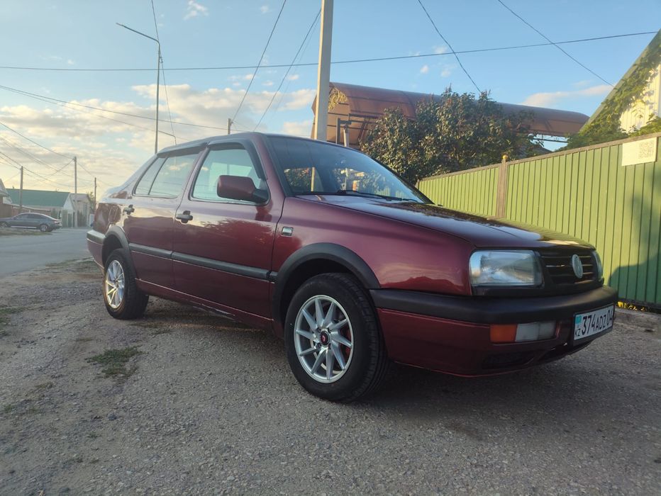 Продам авто Volkswagen Vento