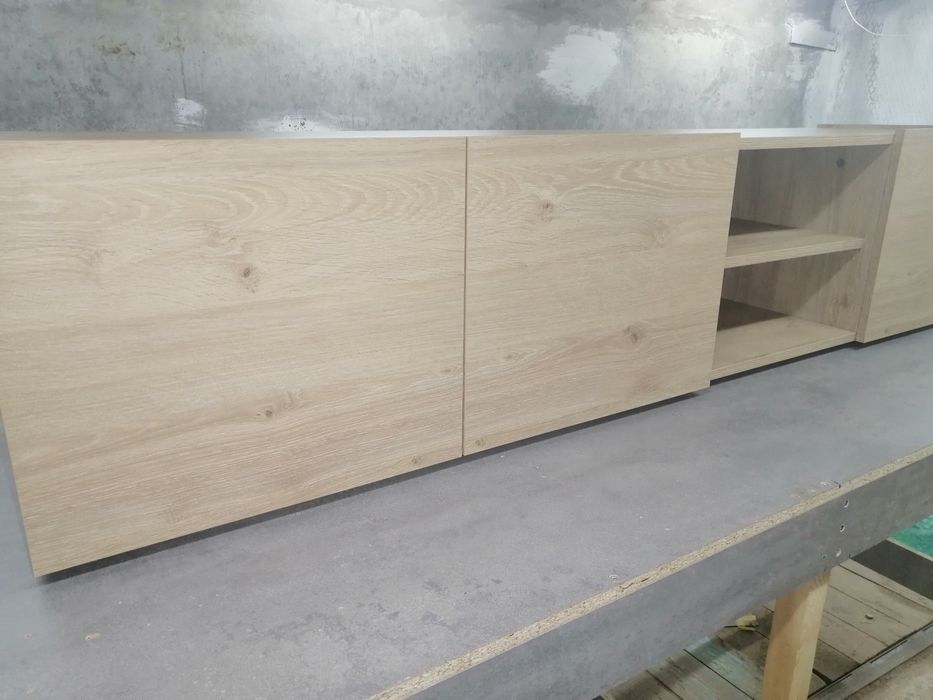 Продаётся ТВ тумба, подвесная