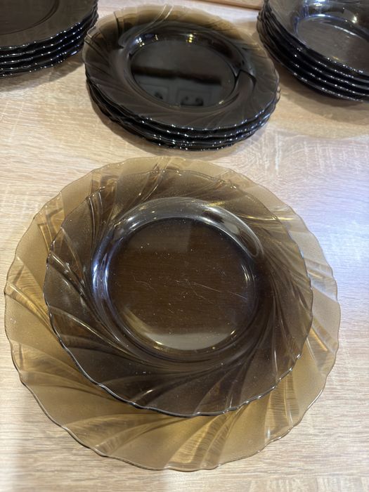 Набор тарелок коричневый