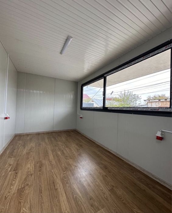 Container modular