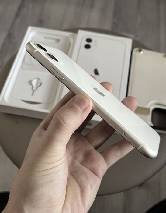 Iphone 11 128ГБ Емкость 74 идеал