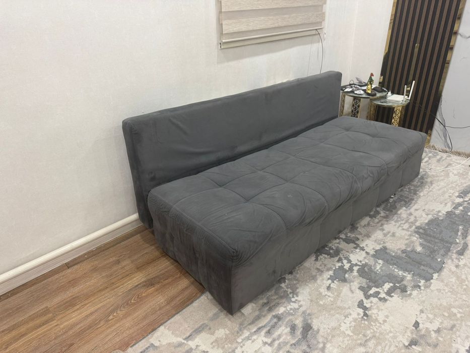 Диван в хорошем состоянии!