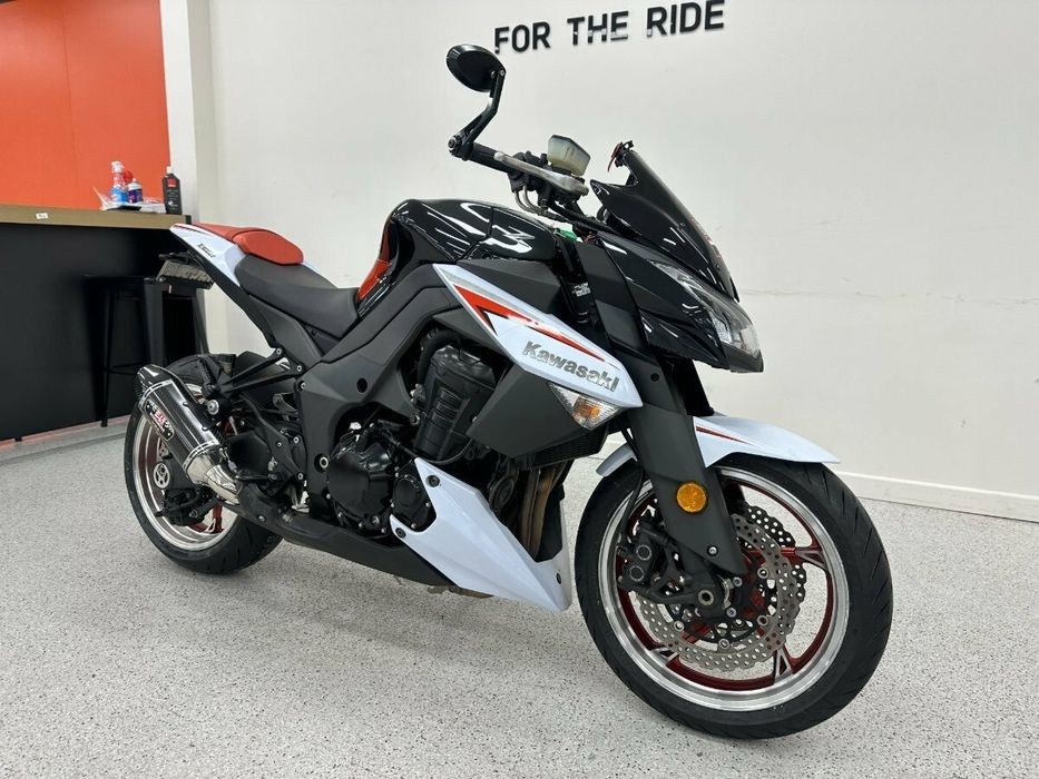 Kawasaki z 1000  naked