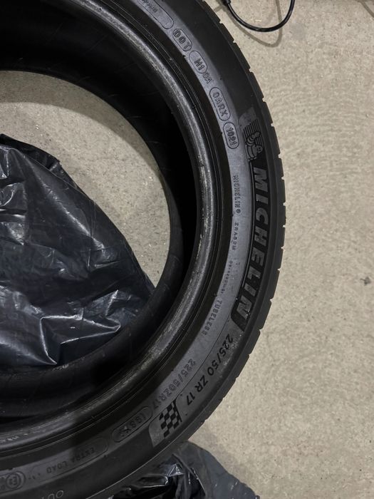 Летни гуми Мишлен Pilot Sport 4 225/50 R17 дот 1021