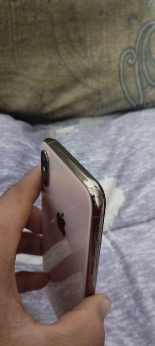 iPhone xs голд продам 64гб