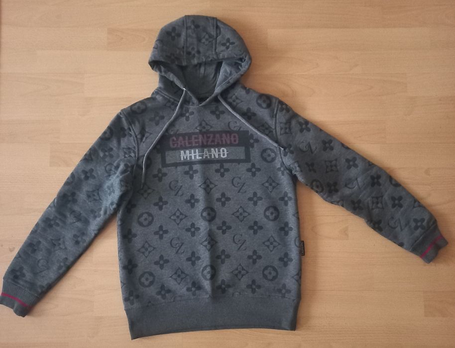 Суитшърт и Ватиран екип  с качулка