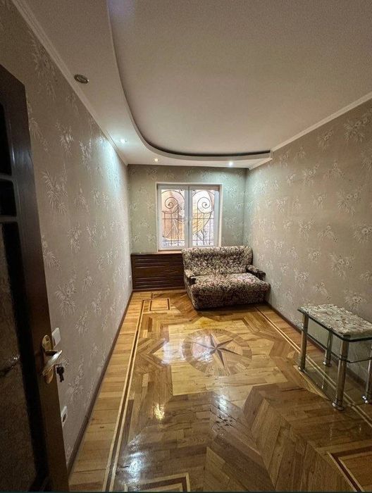 Продаётся 4/2/4 квартира , улица Сарабустон, Яккасарайский район