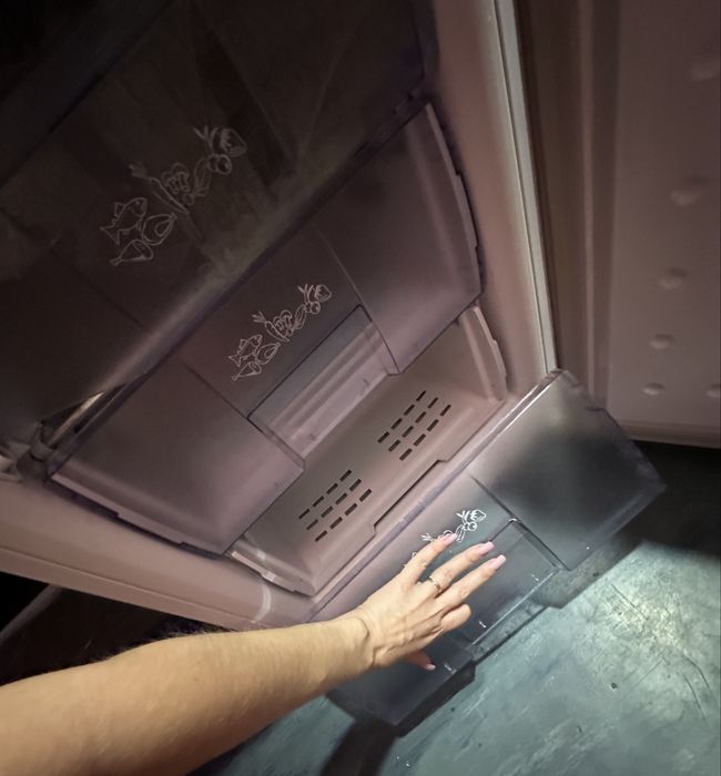 Продам Холодильник BEKO CS 332020
