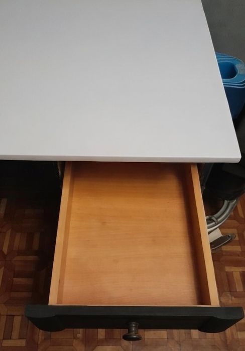 Стол компьютерный !