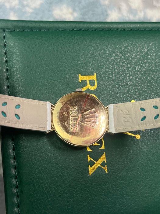 Сағат таза алтын 1 апта тағылған