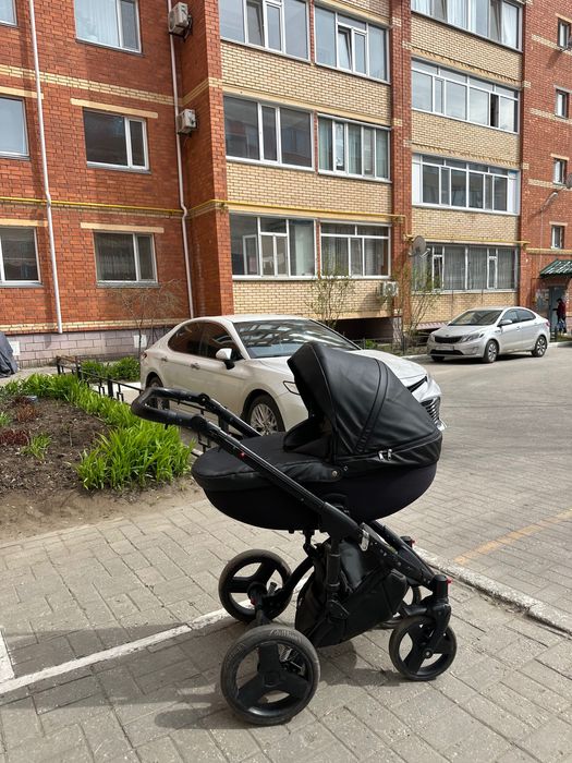 Продам коляску у