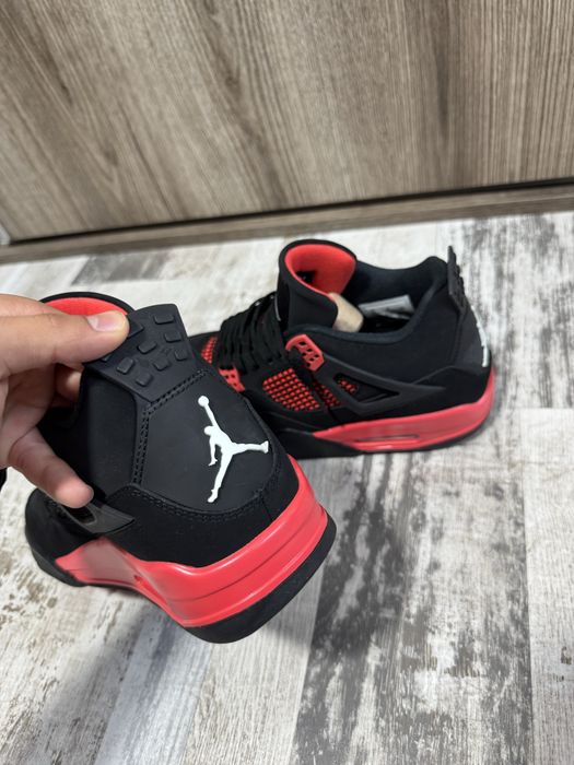 Jordan 4 Red Thunder