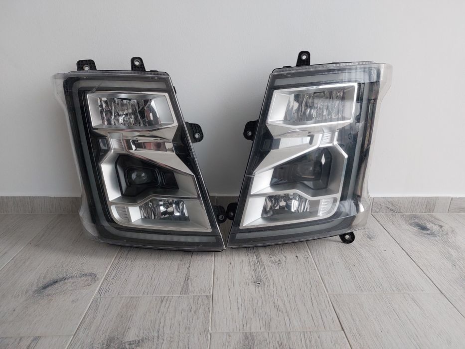 Far faruri stanga dreapta ford f max  led original