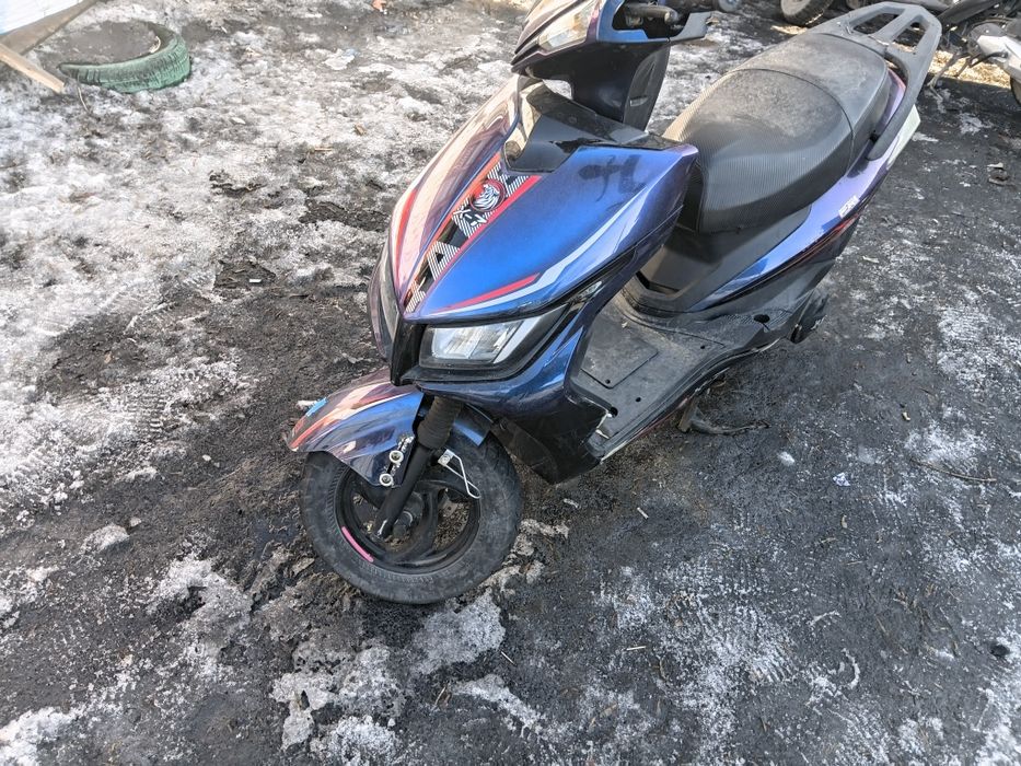 Продам скутер   М7