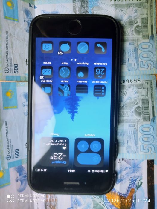 айфон се 2-го поколения