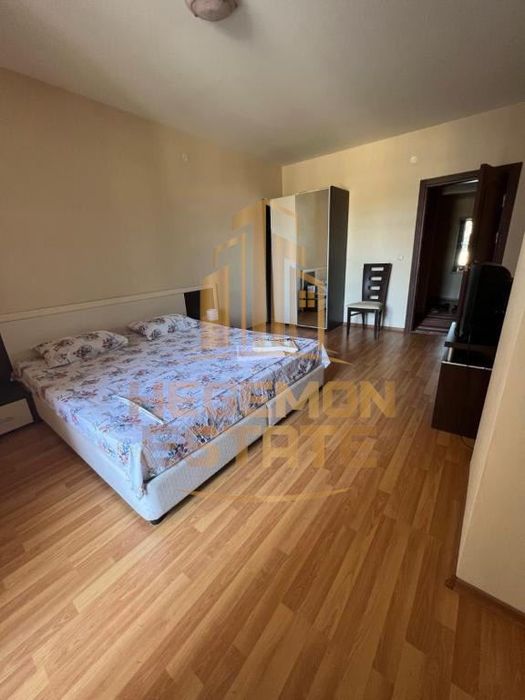 Продава се Тристаен апартамент в к.к. Златни пясъци - 120 кв.м за 1000 €/кв.м - Снимка #1