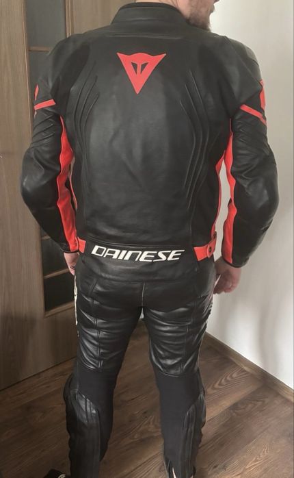 Vand costum Moto Dainese piele marimea 52