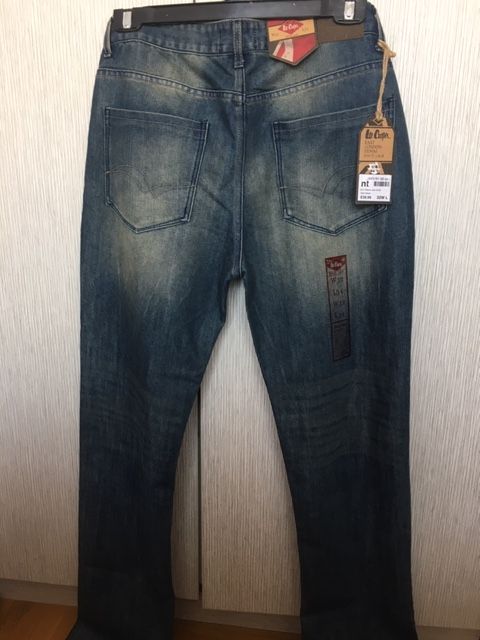 ЧИСТО НОВИ мъжки дънки - Lee Cooper