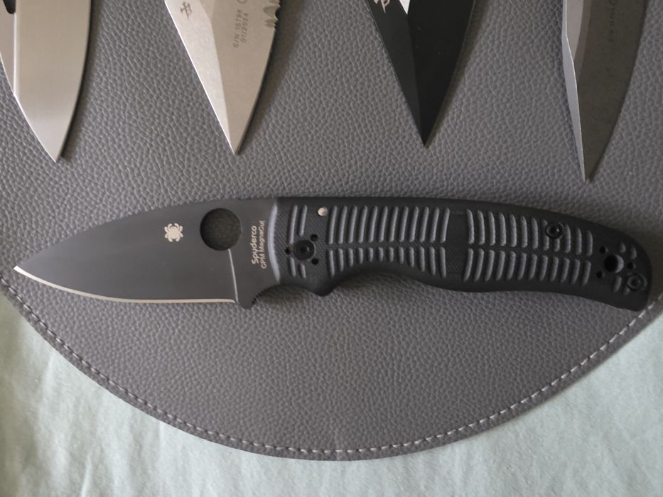 Ножове Microtech и Spyderco