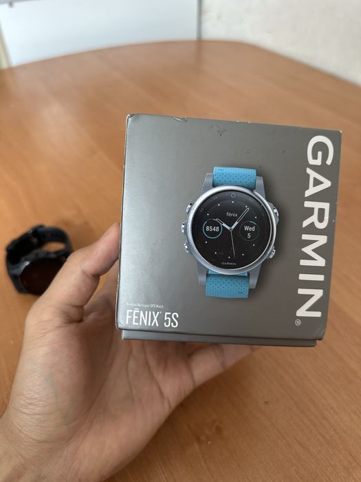 Garmin 5s все есть документ,зарядка