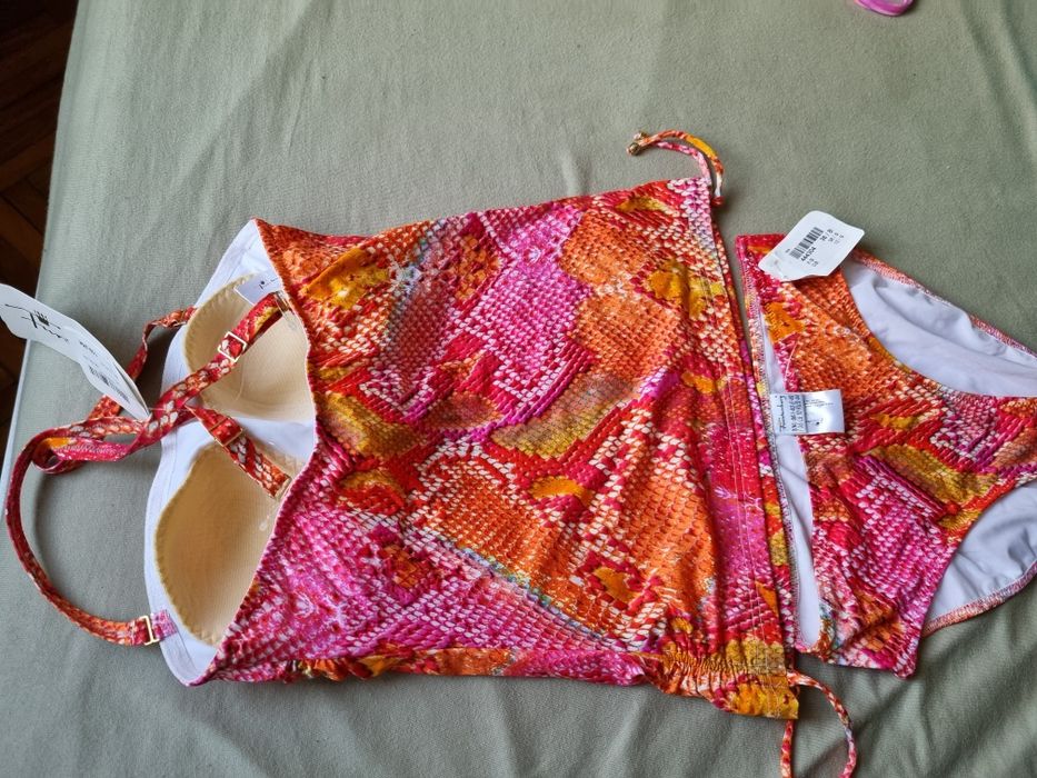 Costum de baie nou 2 piese