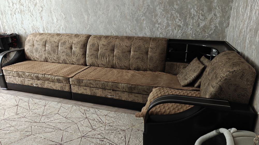 Продам угловой диван