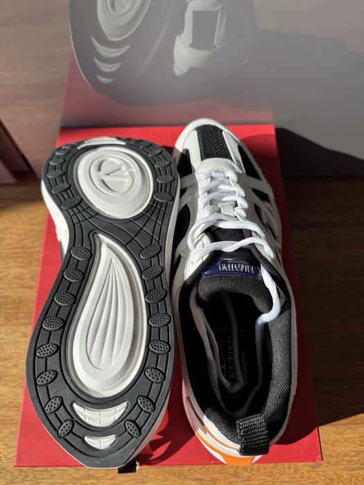 Нови Оригинални сникърси/маратонки VALENTINO GARAVANI 46IT 30,5см