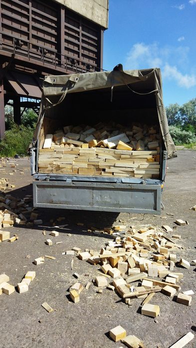 Продам дрова. Чистые без гвоздей и краски.