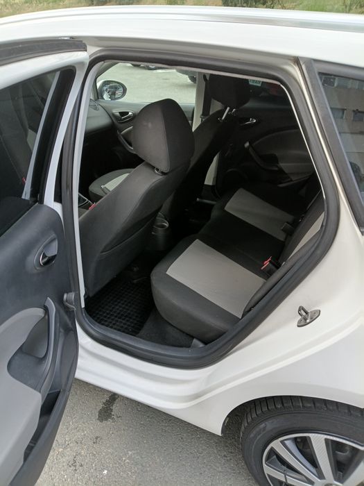 Seat ibiza  vand sau schimb