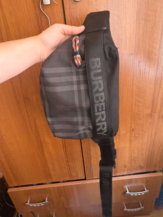 Burberry черна чанта